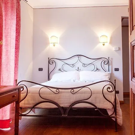 A' La Table Du Sommelier D Hotes