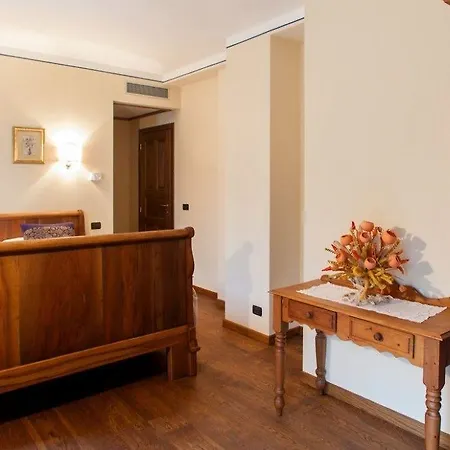 Affittacamere A' La Table Du Sommelier D Hotes