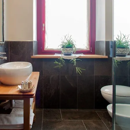 A' La Table Du Sommelier D Hotes Saint-Vincent