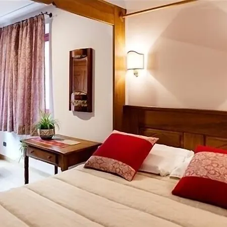 A' La Table Du Sommelier D Hotes