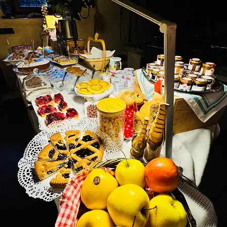 A' La Table Du Sommelier D Hotes 3*