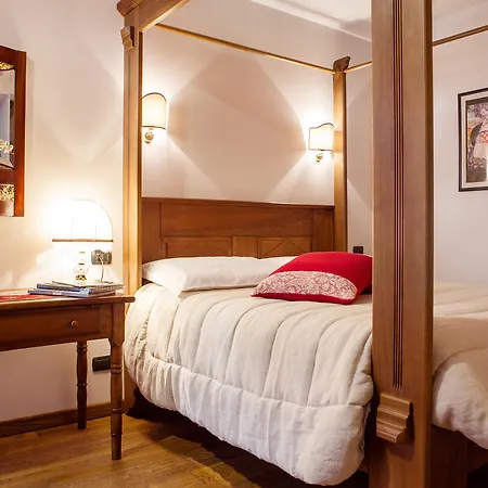 A' La Table Du Sommelier D Hotes