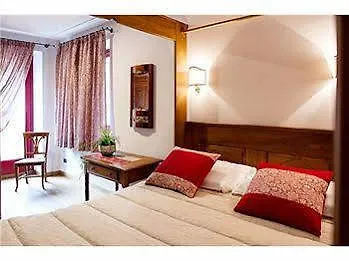 A' La Table Du Sommelier Guest house