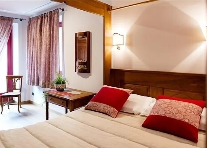 A' La Table Du Sommelier D Hotes