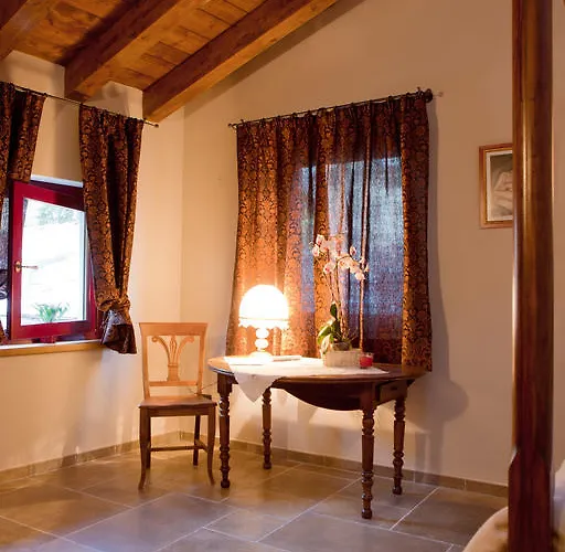 A' La Table Du Sommelier D Hotes Saint-Vincent